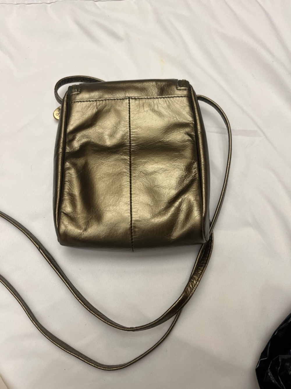 Like New HOBO Bronze Gold Fern Crossbody Bag. - Picture 11 of 11